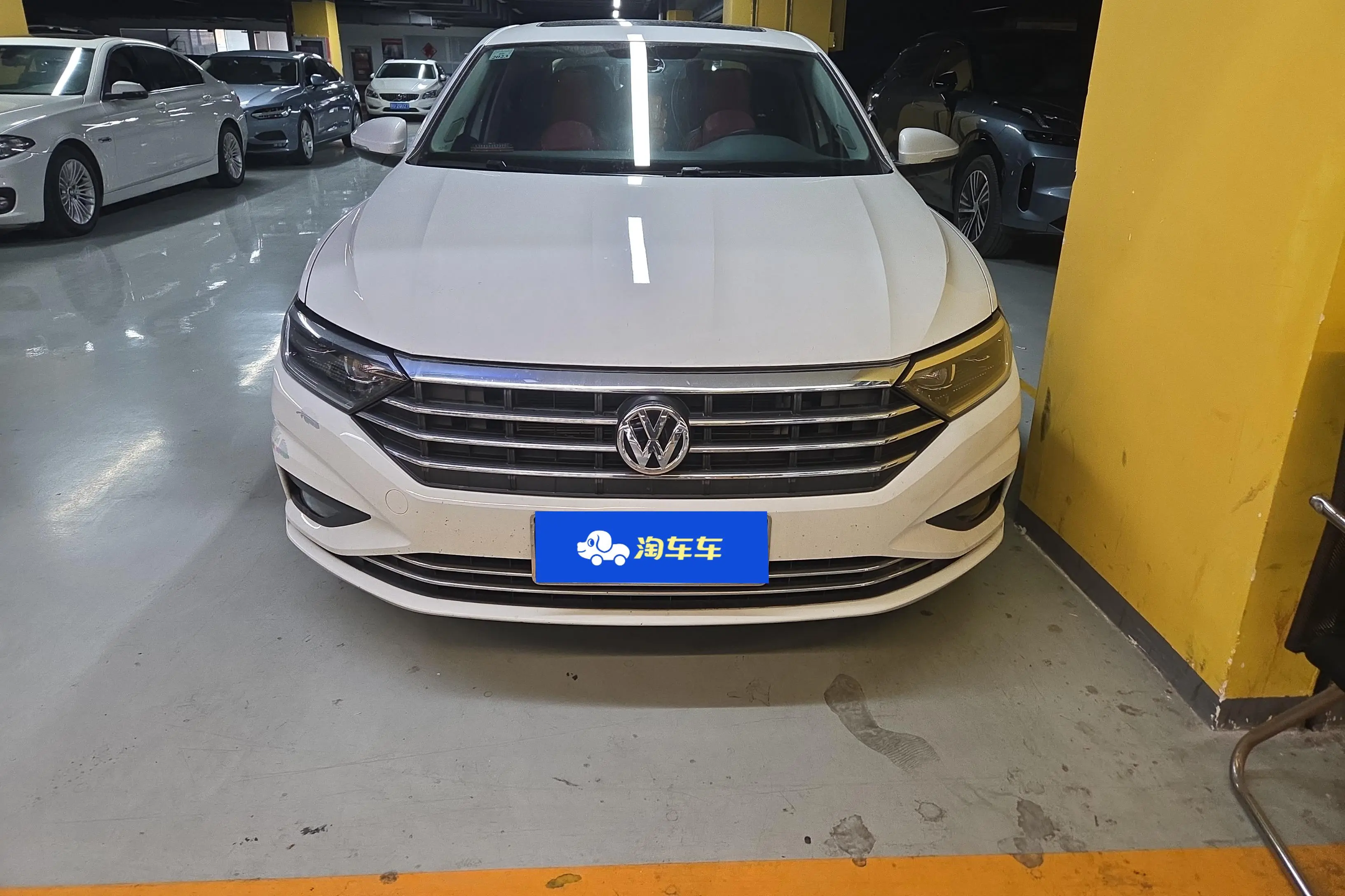 Volkswagen Sagitar  из Китая