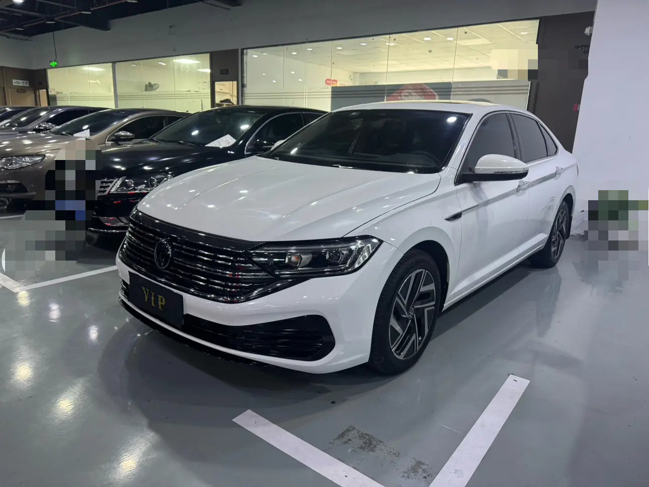 Volkswagen Sagitar  из Китая