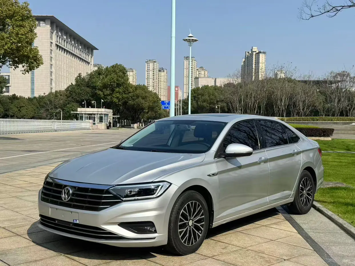 Volkswagen Sagitar  из Китая