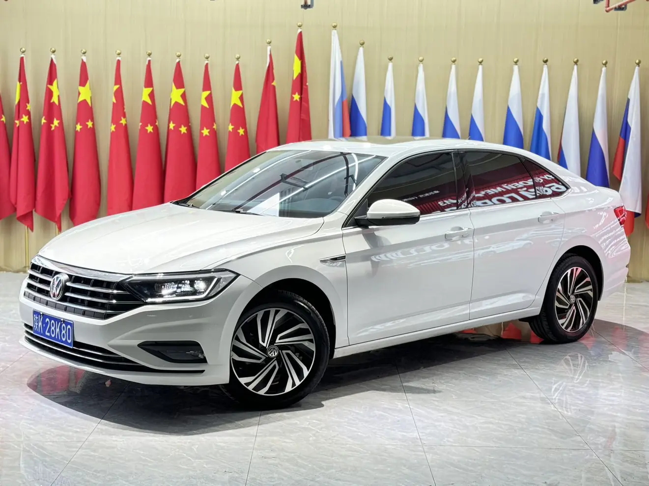 Volkswagen Sagitar  из Китая