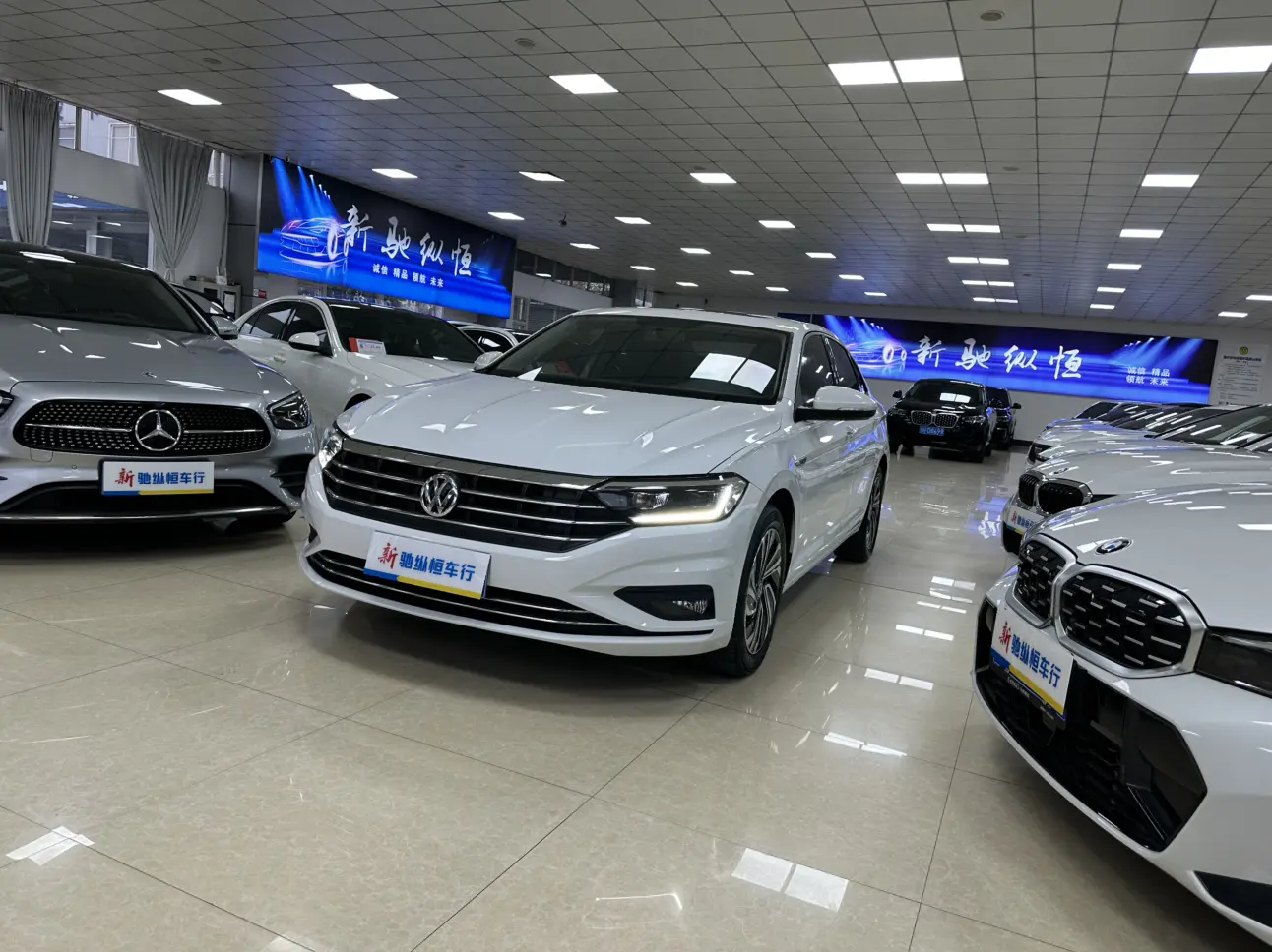 Volkswagen Sagitar  из Китая