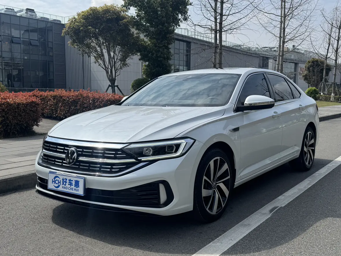 Volkswagen Sagitar  из Китая