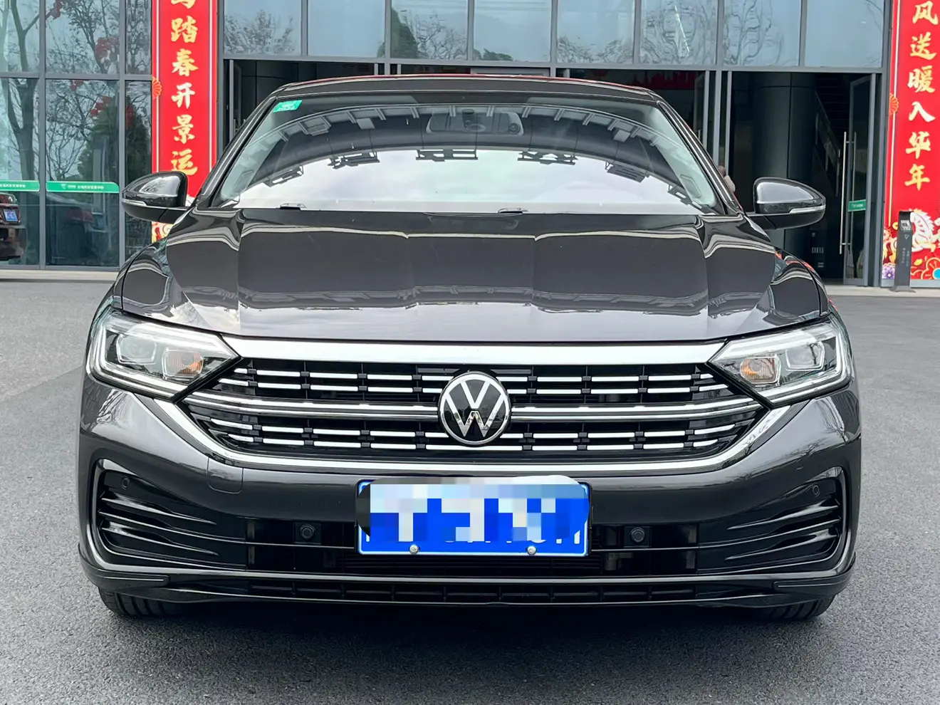 Volkswagen Sagitar  из Китая