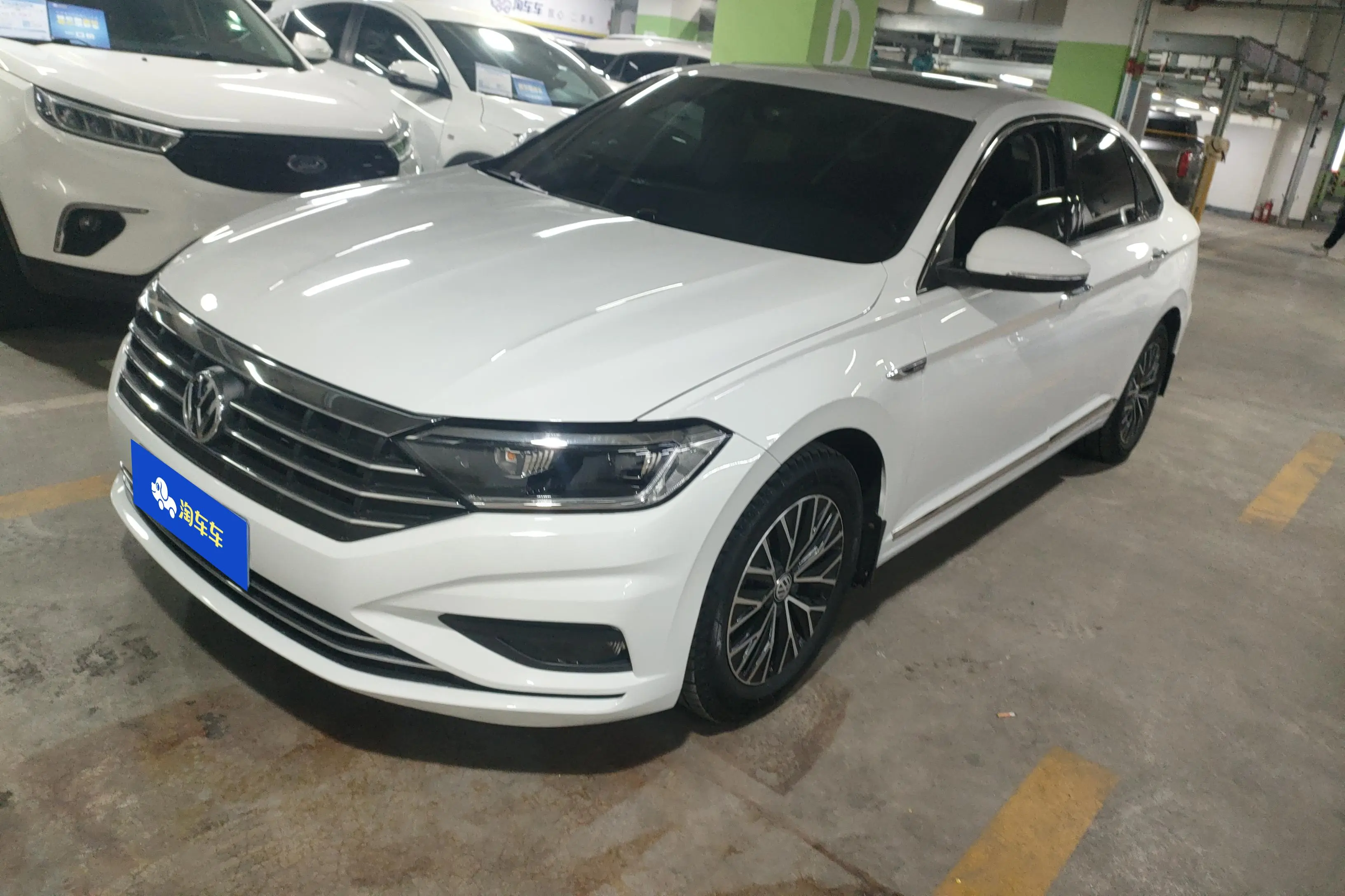 Volkswagen Sagitar  из Китая