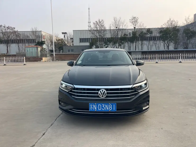 Volkswagen Sagitar  из Китая