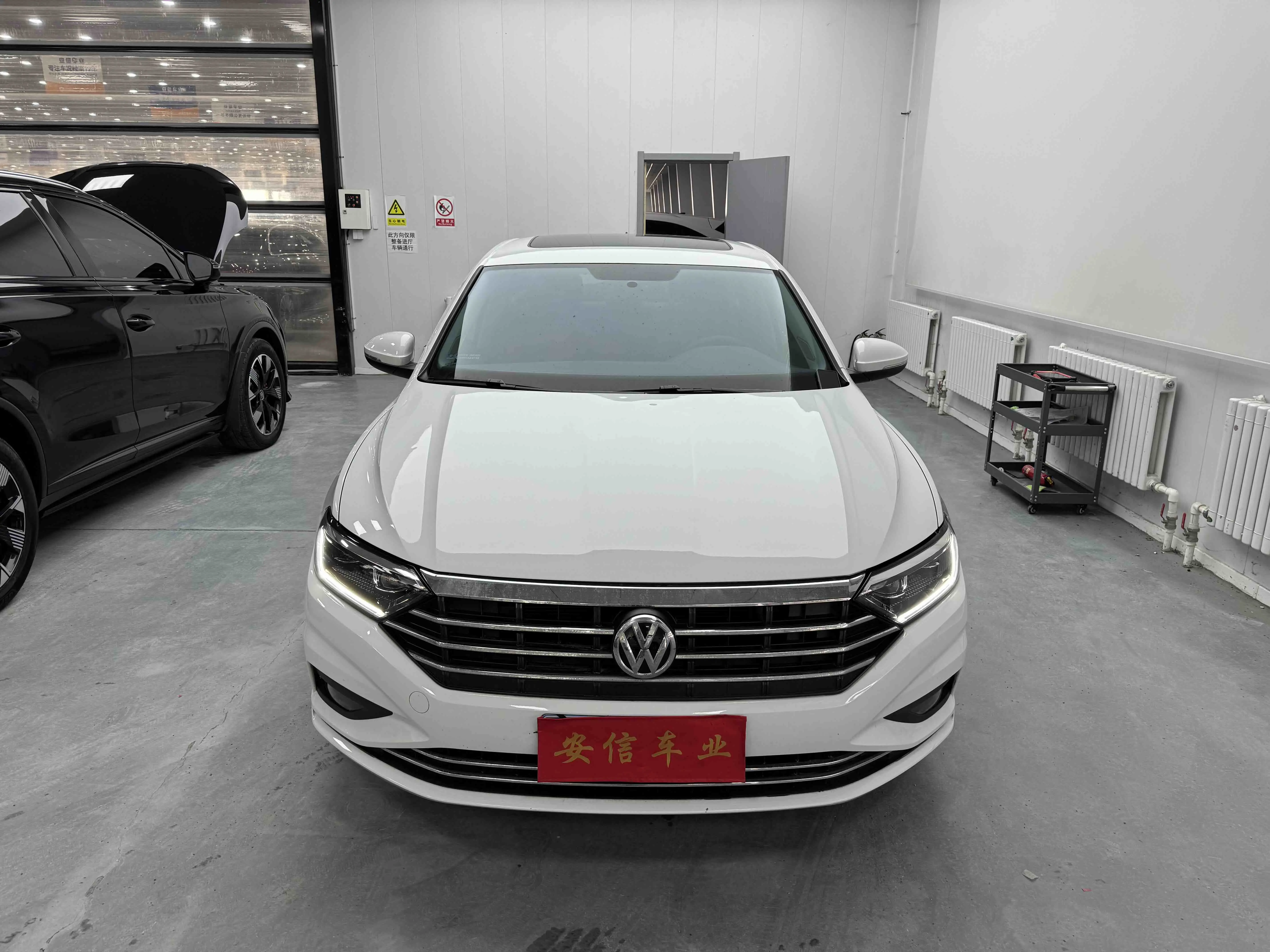 Volkswagen Sagitar  из Китая