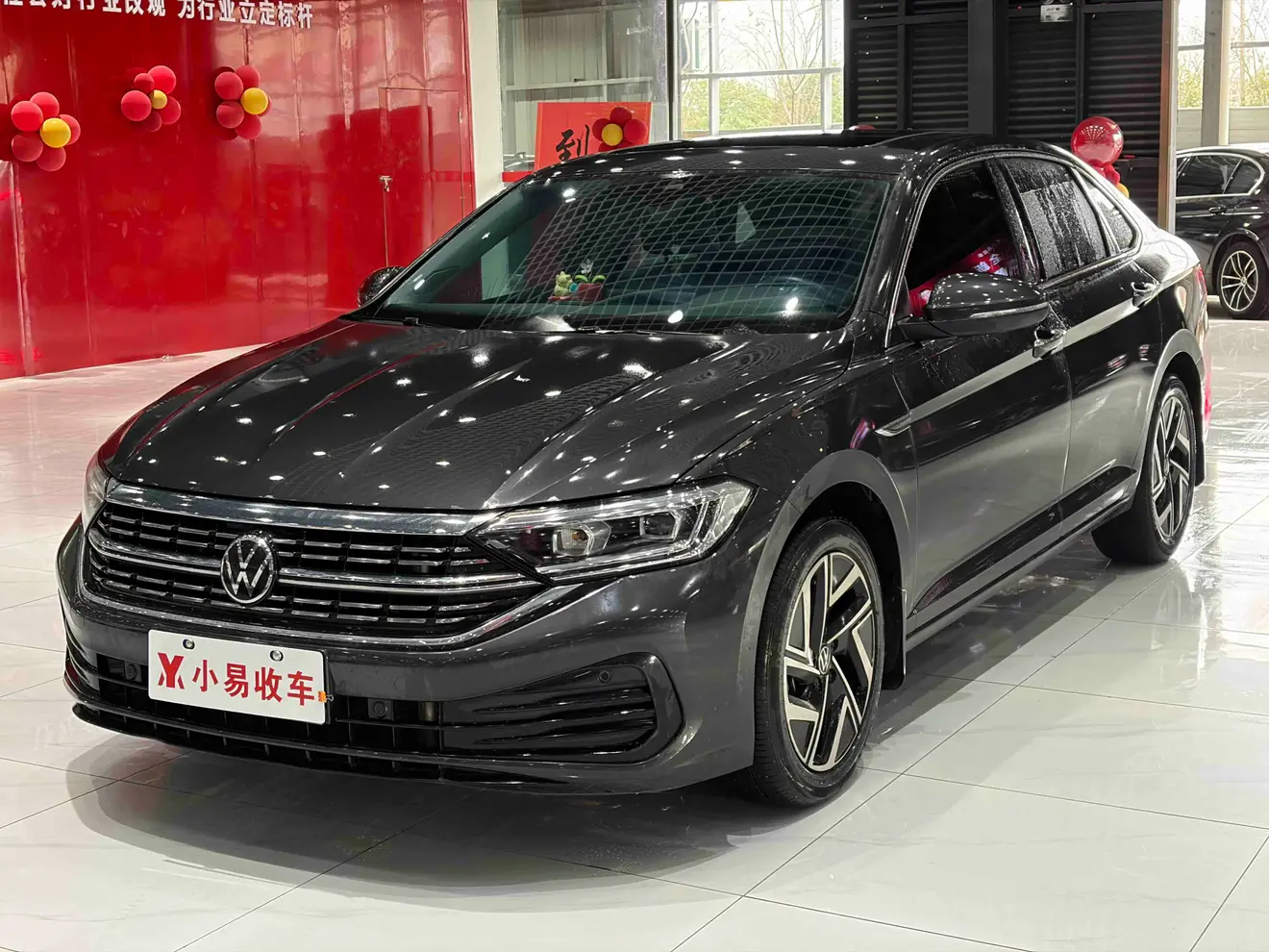 Volkswagen Sagitar  из Китая