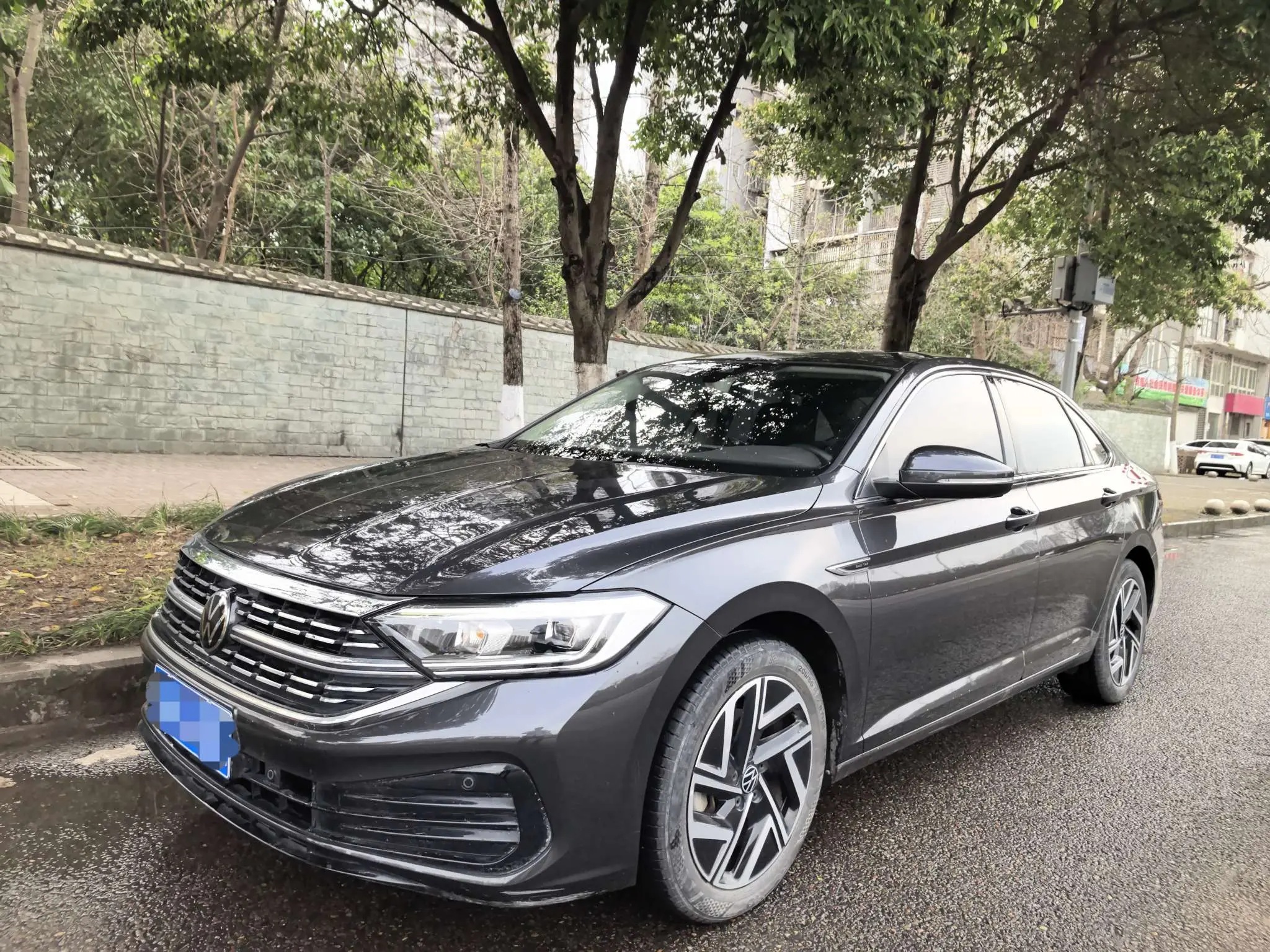 Volkswagen Sagitar  из Китая