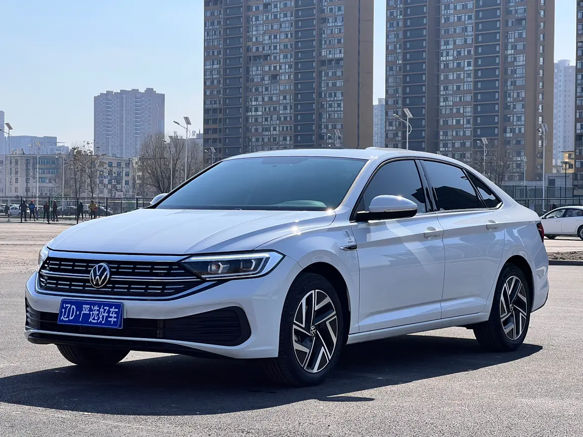 Volkswagen Sagitar  из Китая