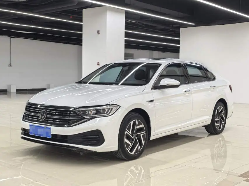 Volkswagen Sagitar  из Китая