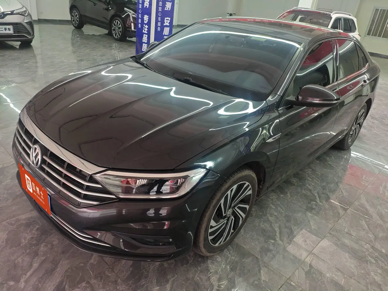 Volkswagen Sagitar  из Китая