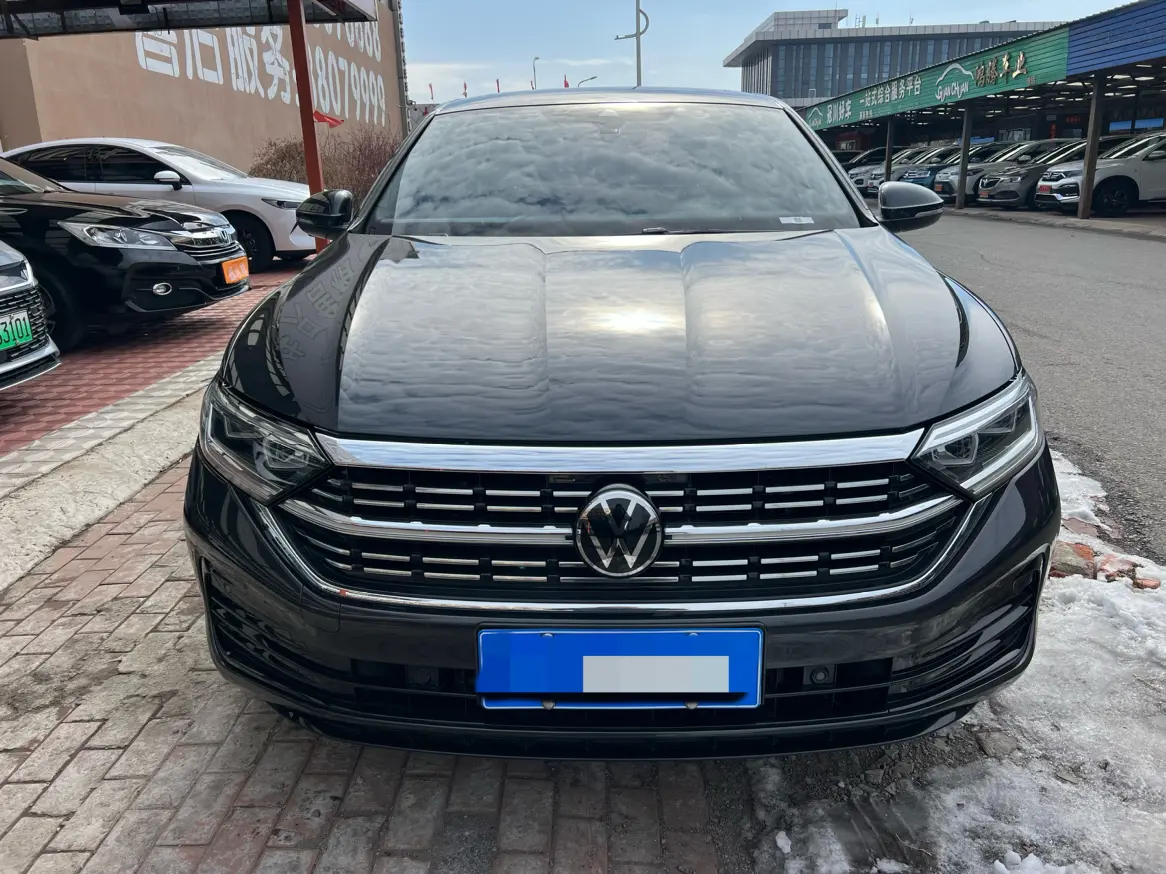 Volkswagen Sagitar  из Китая