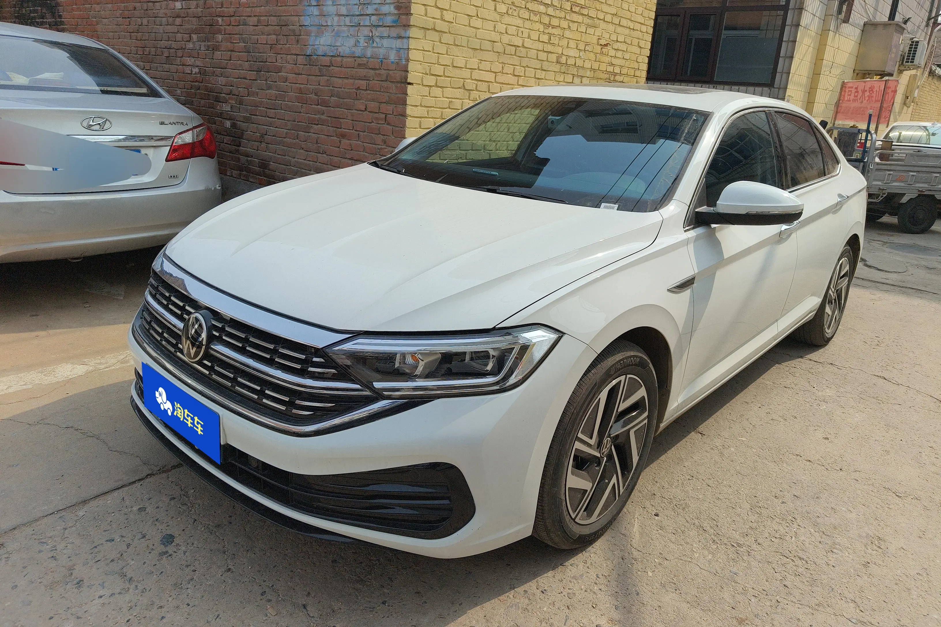 Volkswagen Sagitar  из Китая