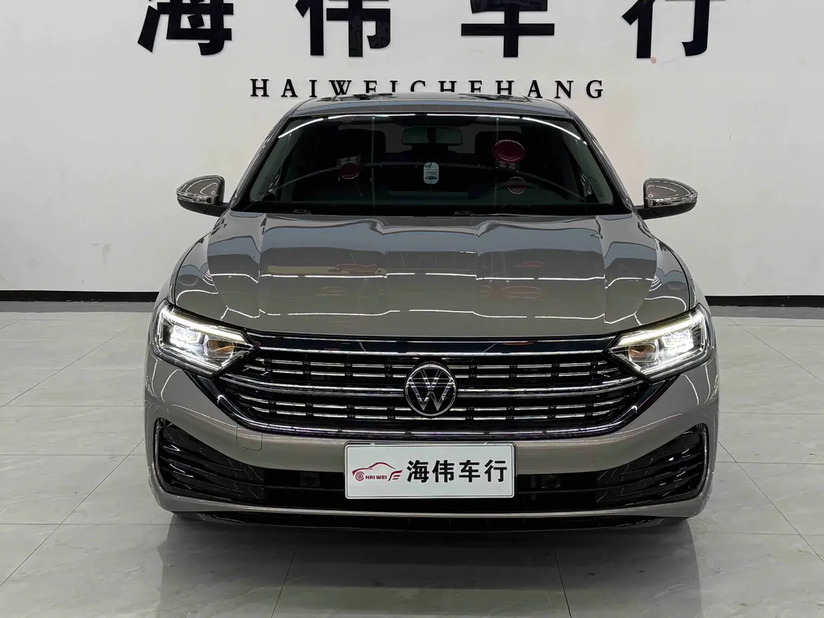 Volkswagen Sagitar  из Китая