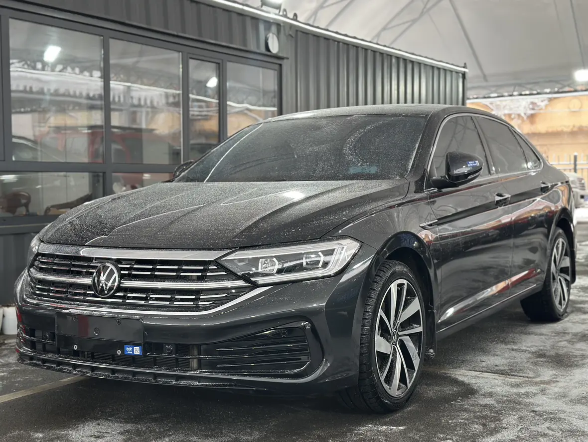 Volkswagen Sagitar  из Китая