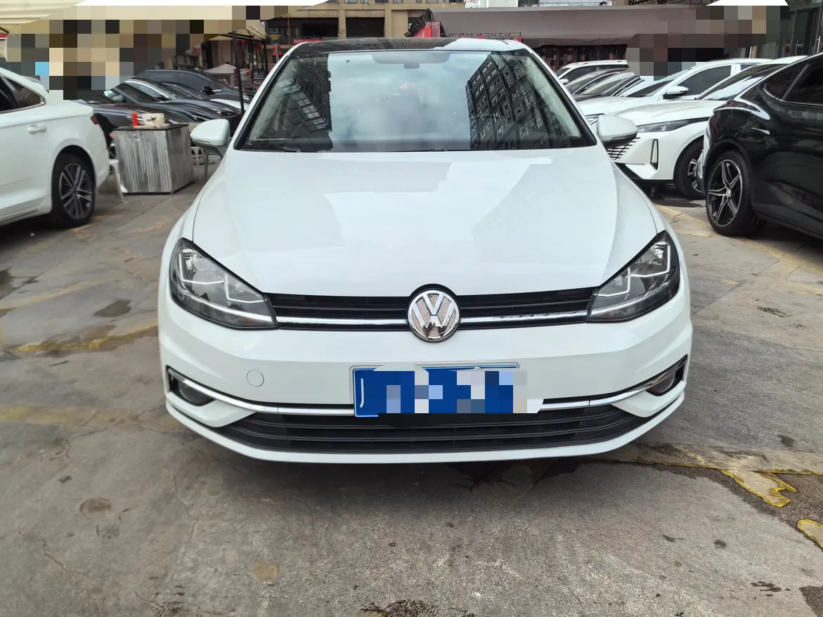 Volkswagen Golf  из Китая