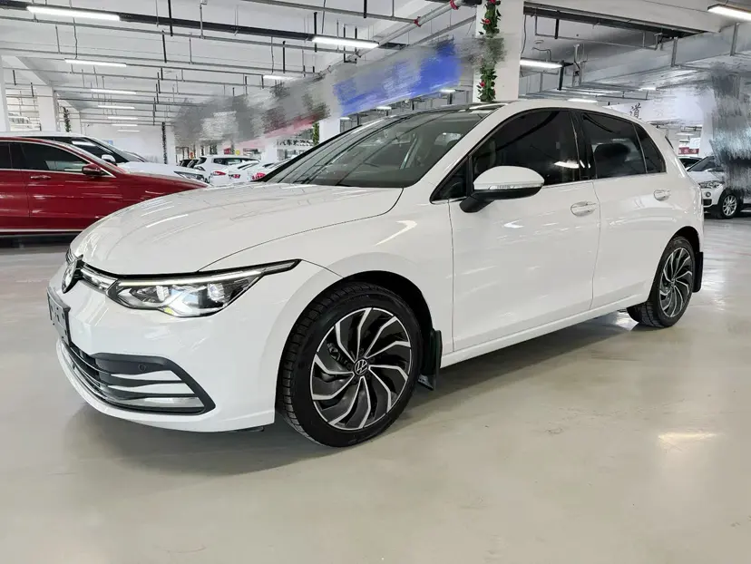 Volkswagen Golf  из Китая