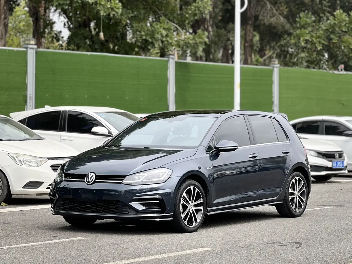 Volkswagen Golf  из Китая