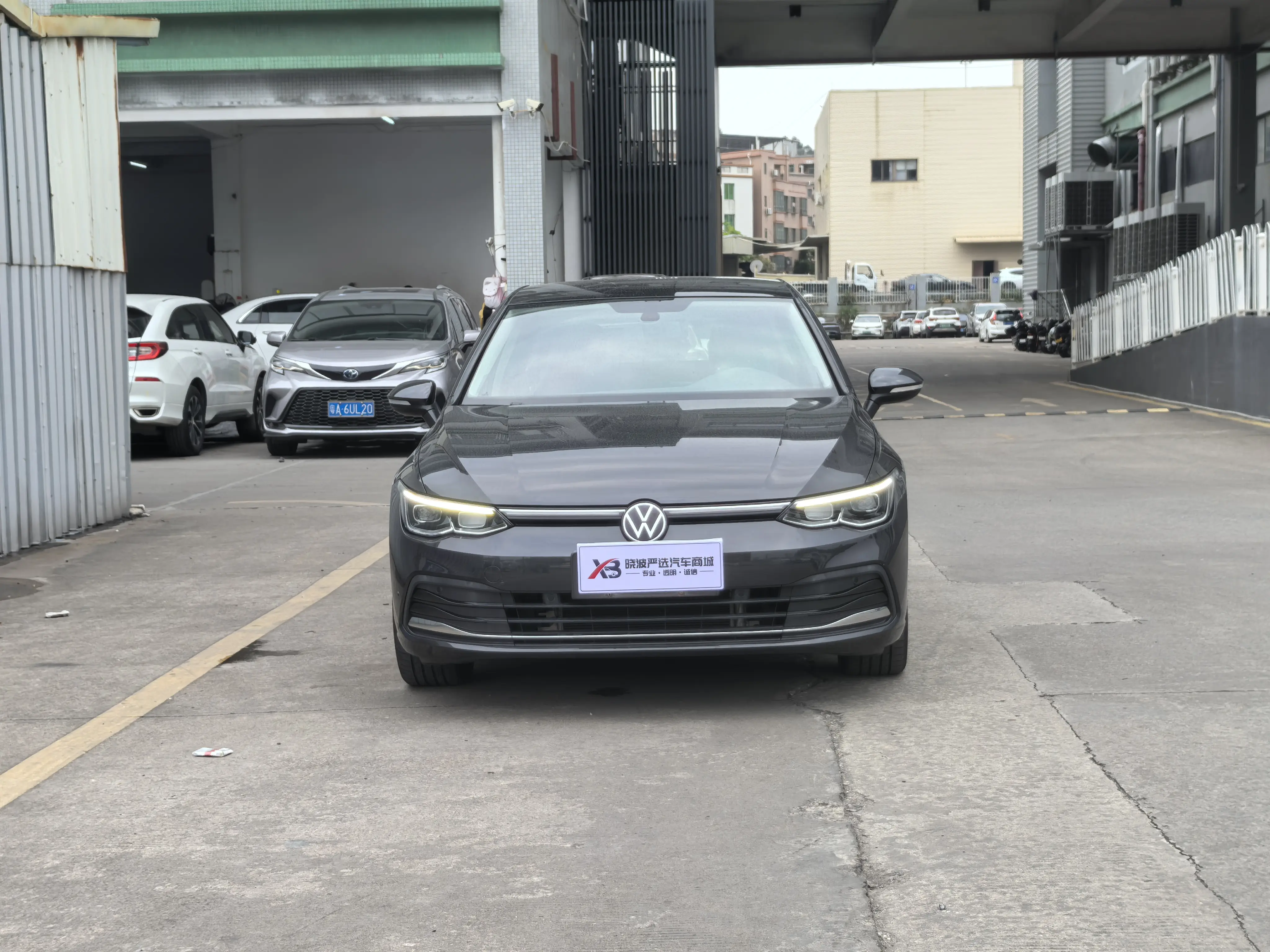 Volkswagen Golf  из Китая