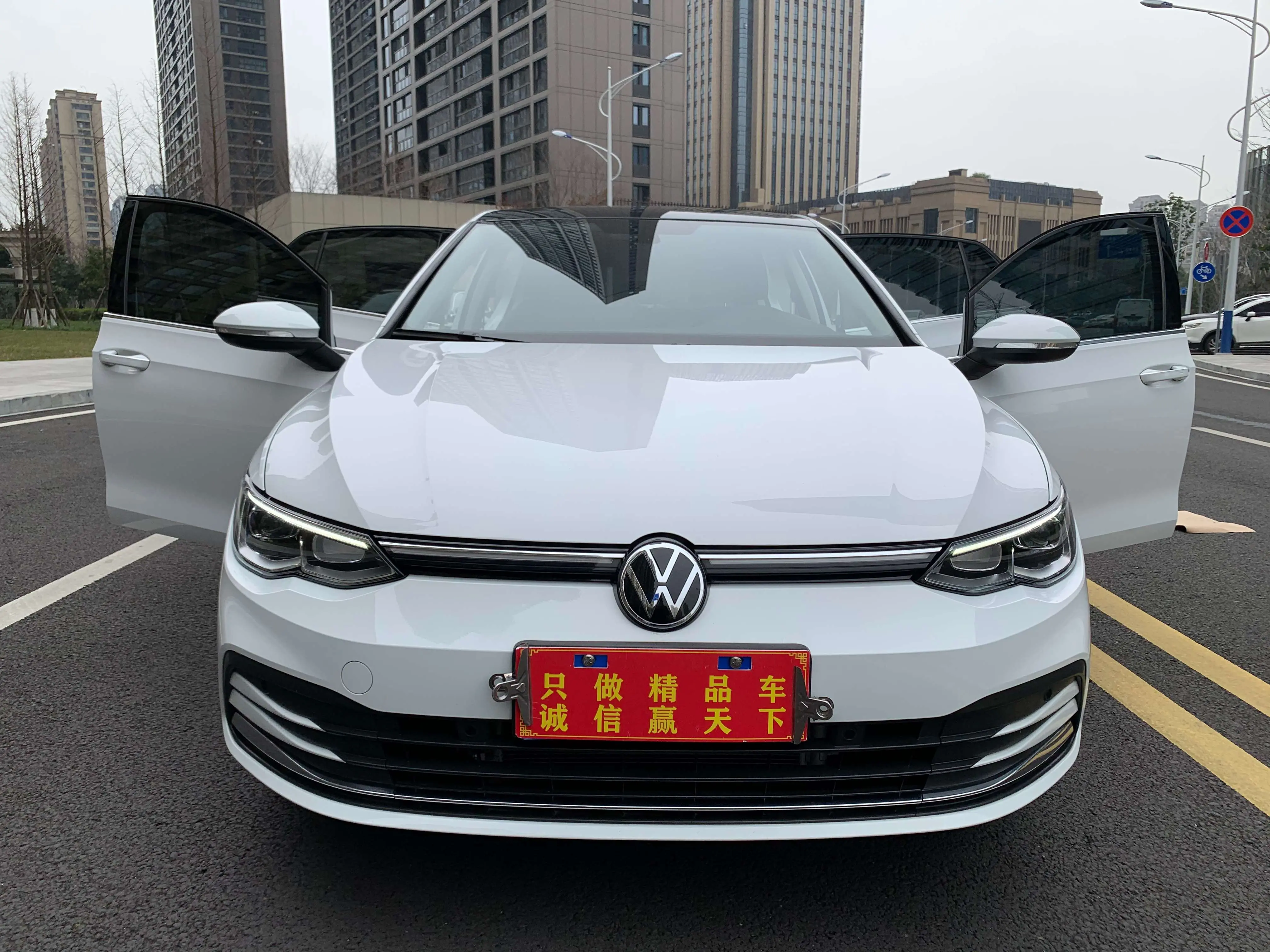 Volkswagen Golf  из Китая