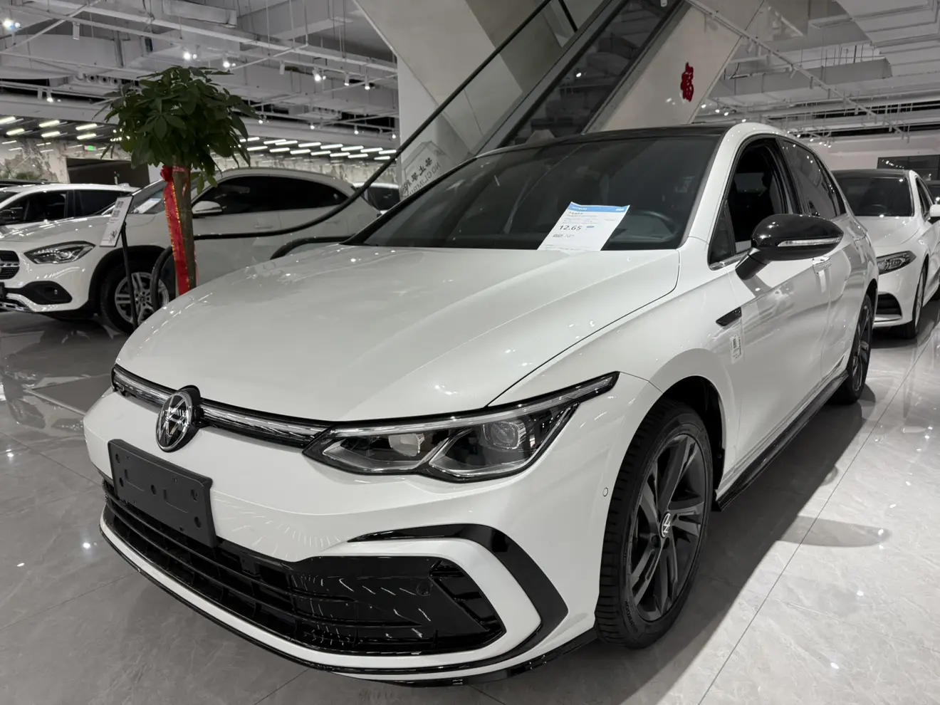 Volkswagen Golf  из Китая