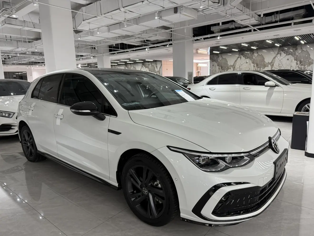 Volkswagen Golf  из Китая