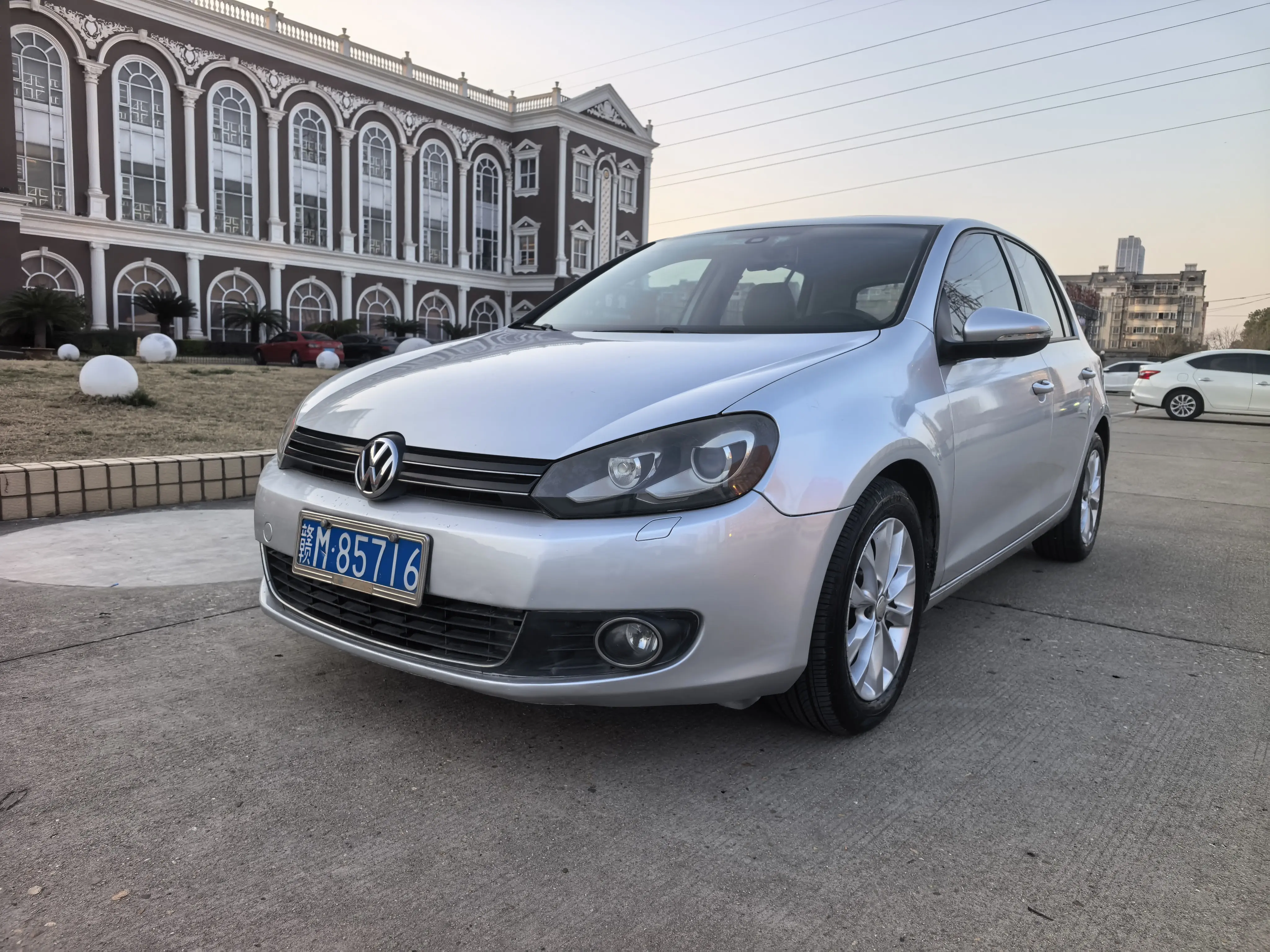 Volkswagen Golf  из Китая