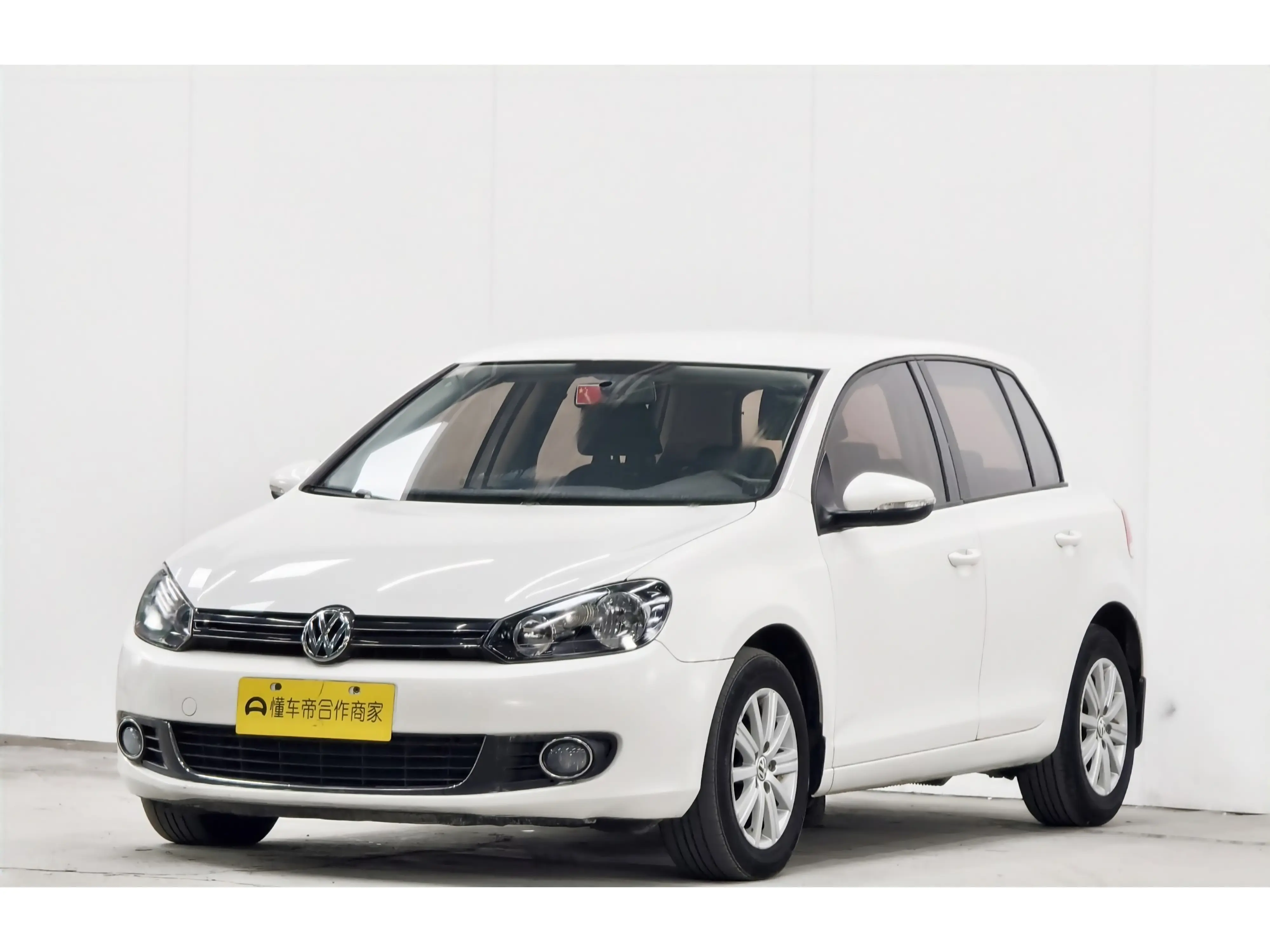 Volkswagen Golf  из Китая