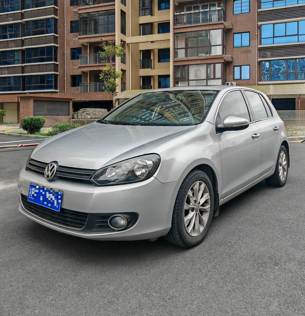 Volkswagen Golf  из Китая