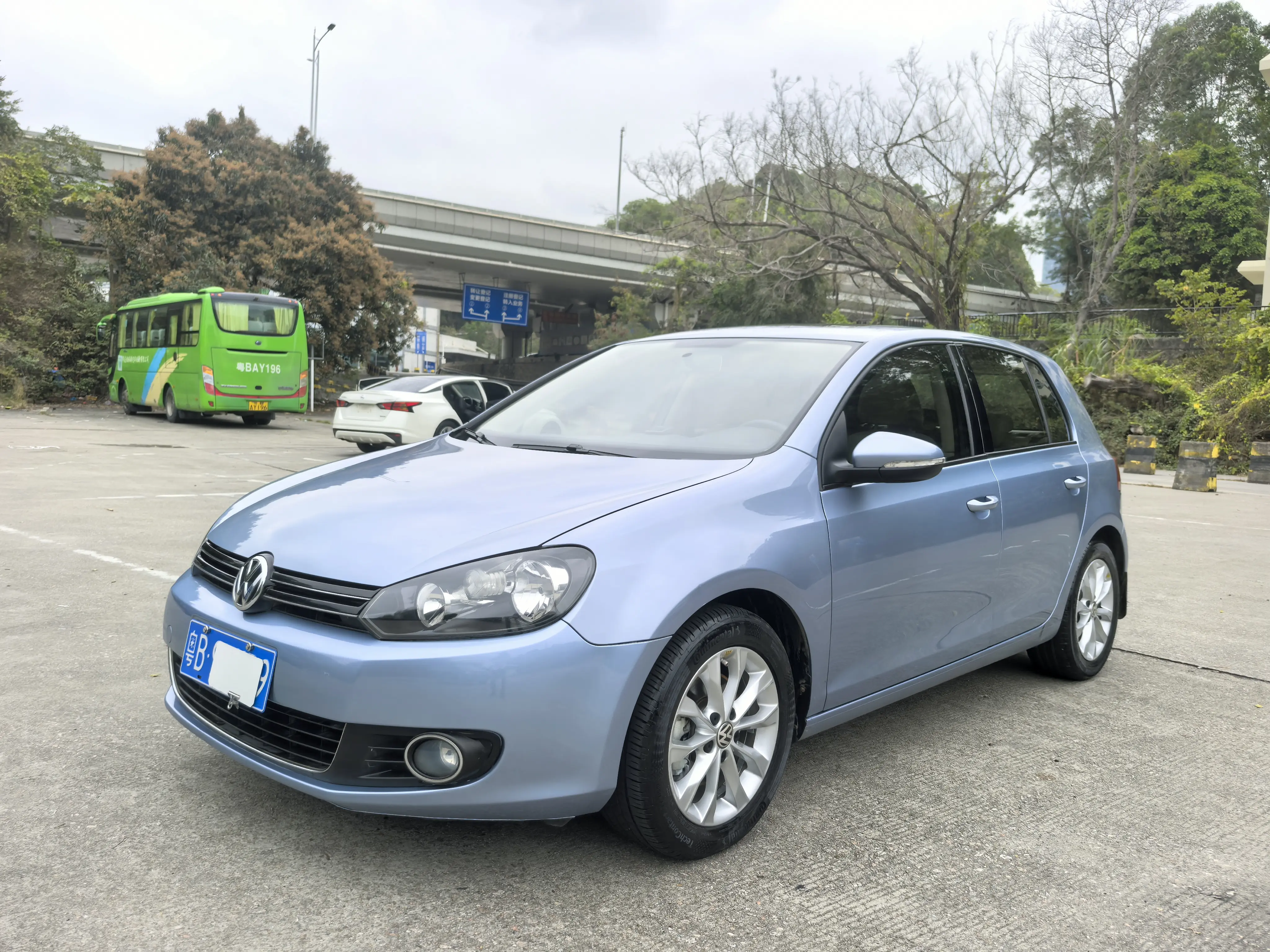 Volkswagen Golf  из Китая