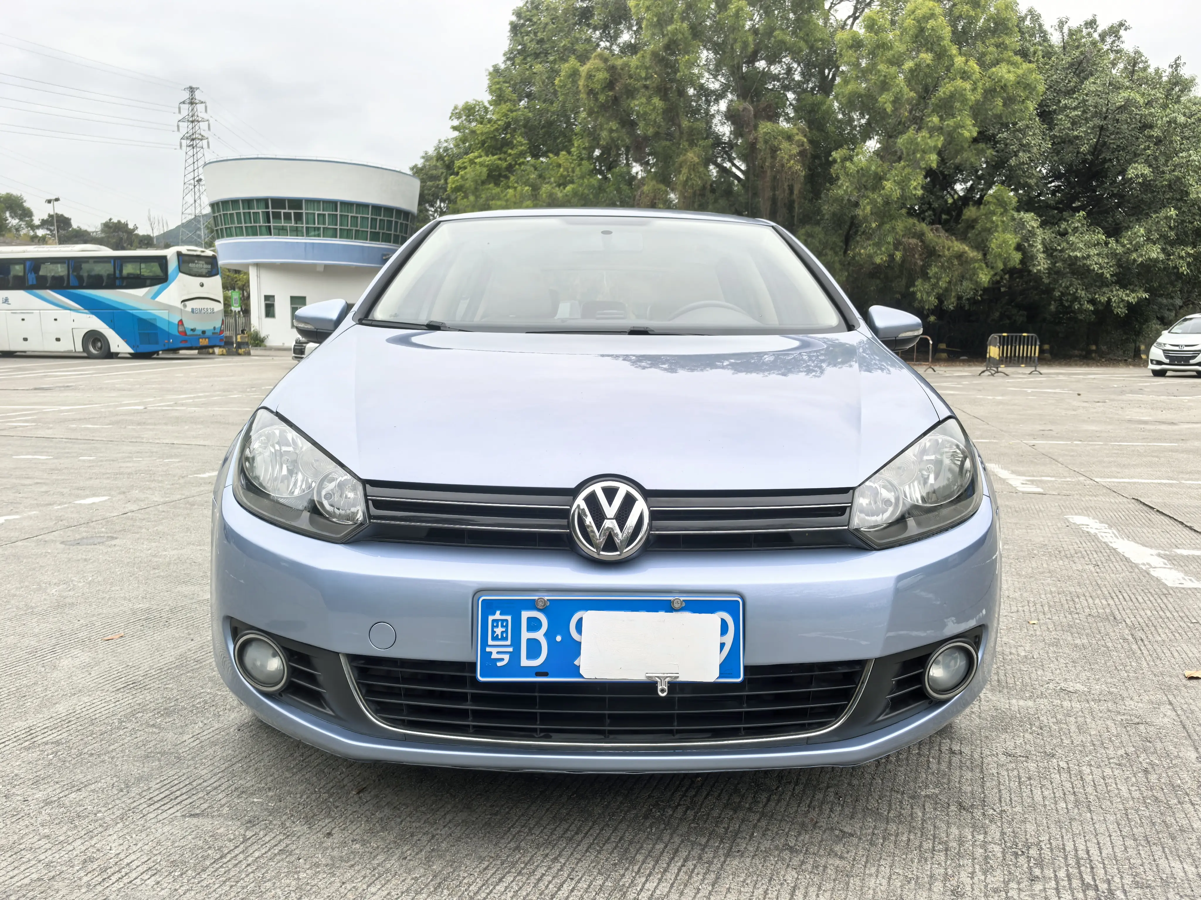 Volkswagen Golf  из Китая