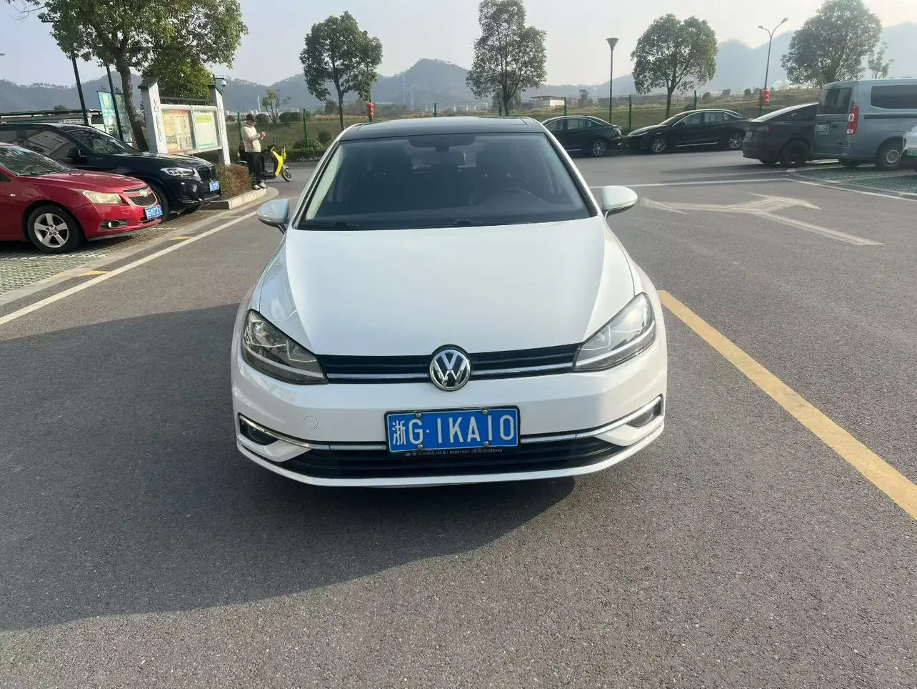 Volkswagen Golf  из Китая