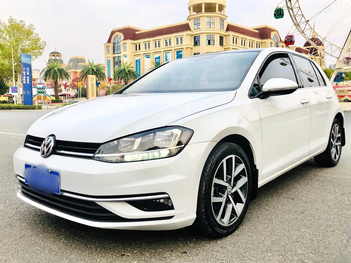 Volkswagen Golf  из Китая