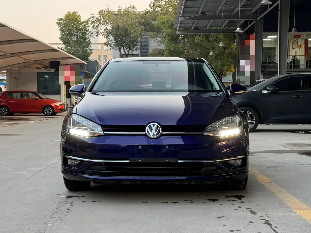 Volkswagen Golf  из Китая