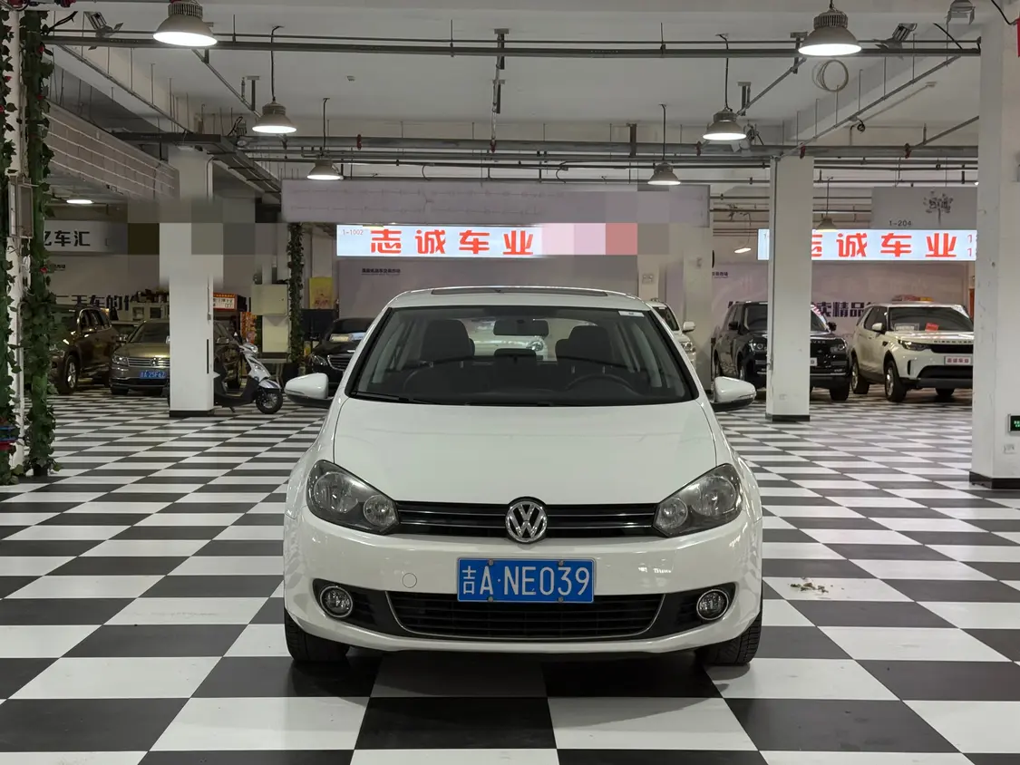 Volkswagen Golf  из Китая