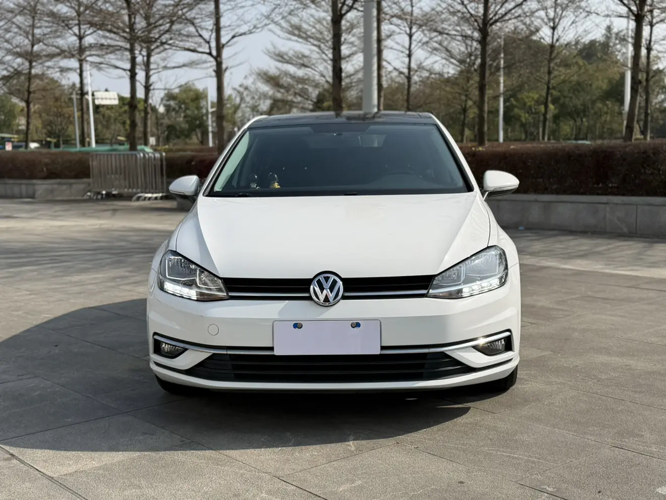 Volkswagen Golf  из Китая