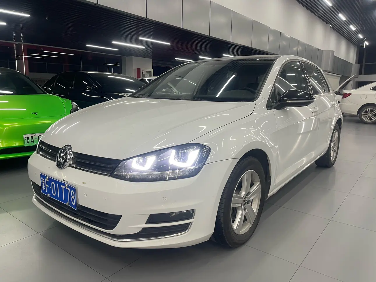 Volkswagen Golf  из Китая
