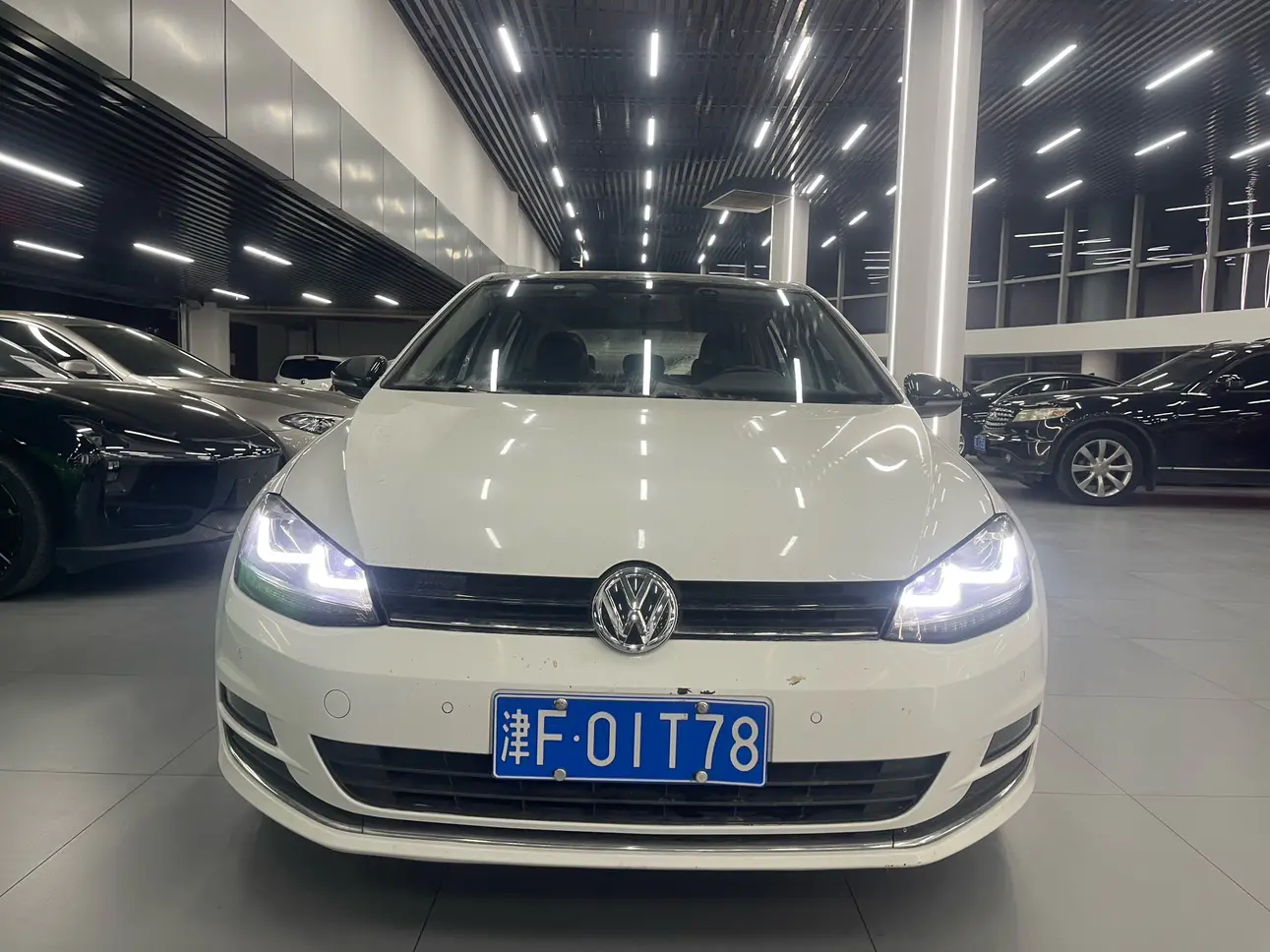 Volkswagen Golf  из Китая