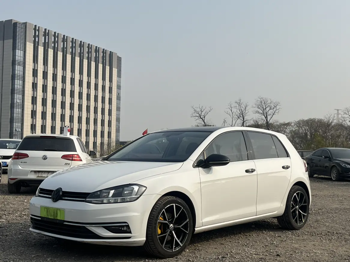 Volkswagen Golf  из Китая