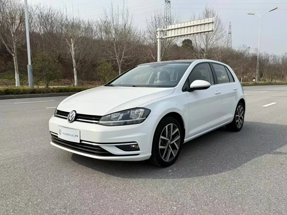 Volkswagen Golf  из Китая
