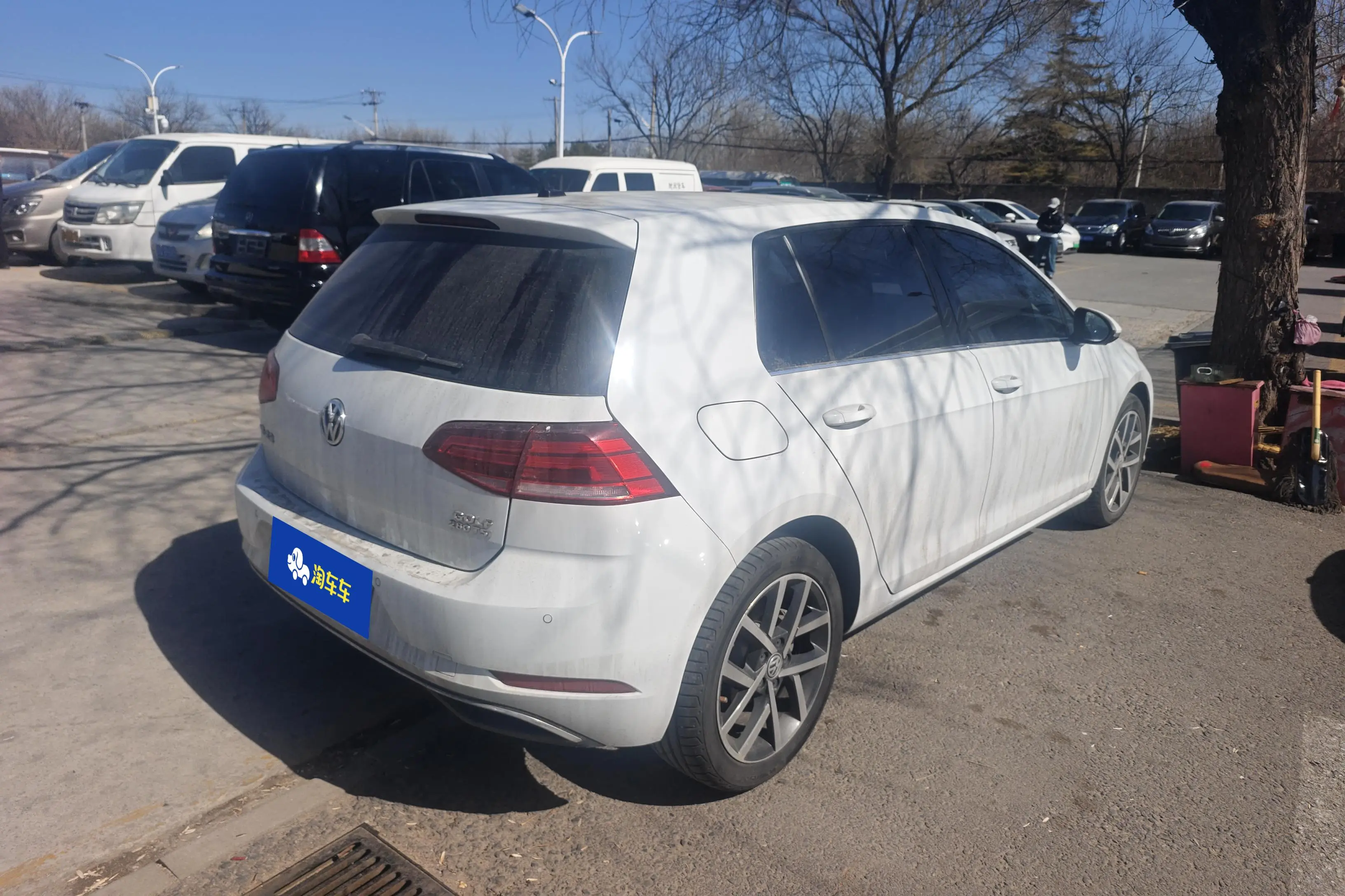 Volkswagen Golf  из Китая