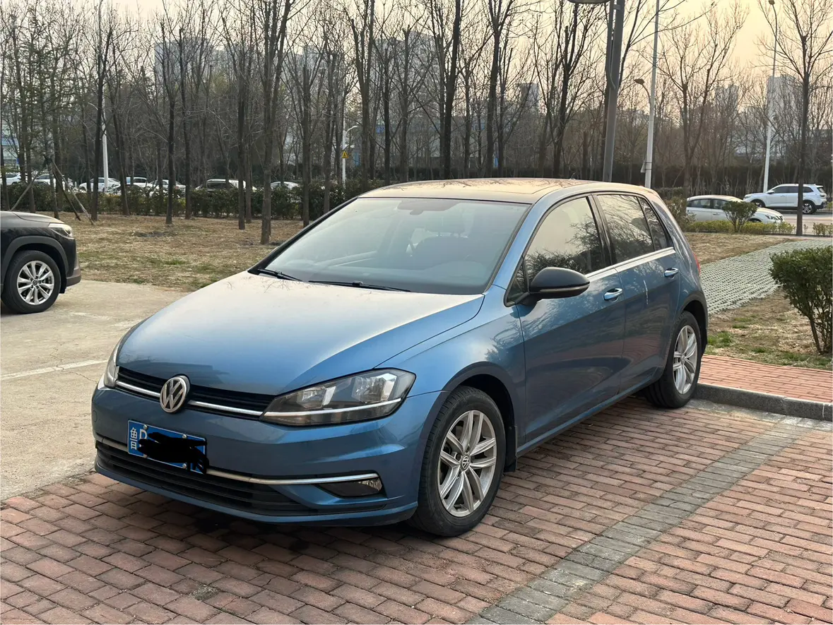Volkswagen Golf  из Китая