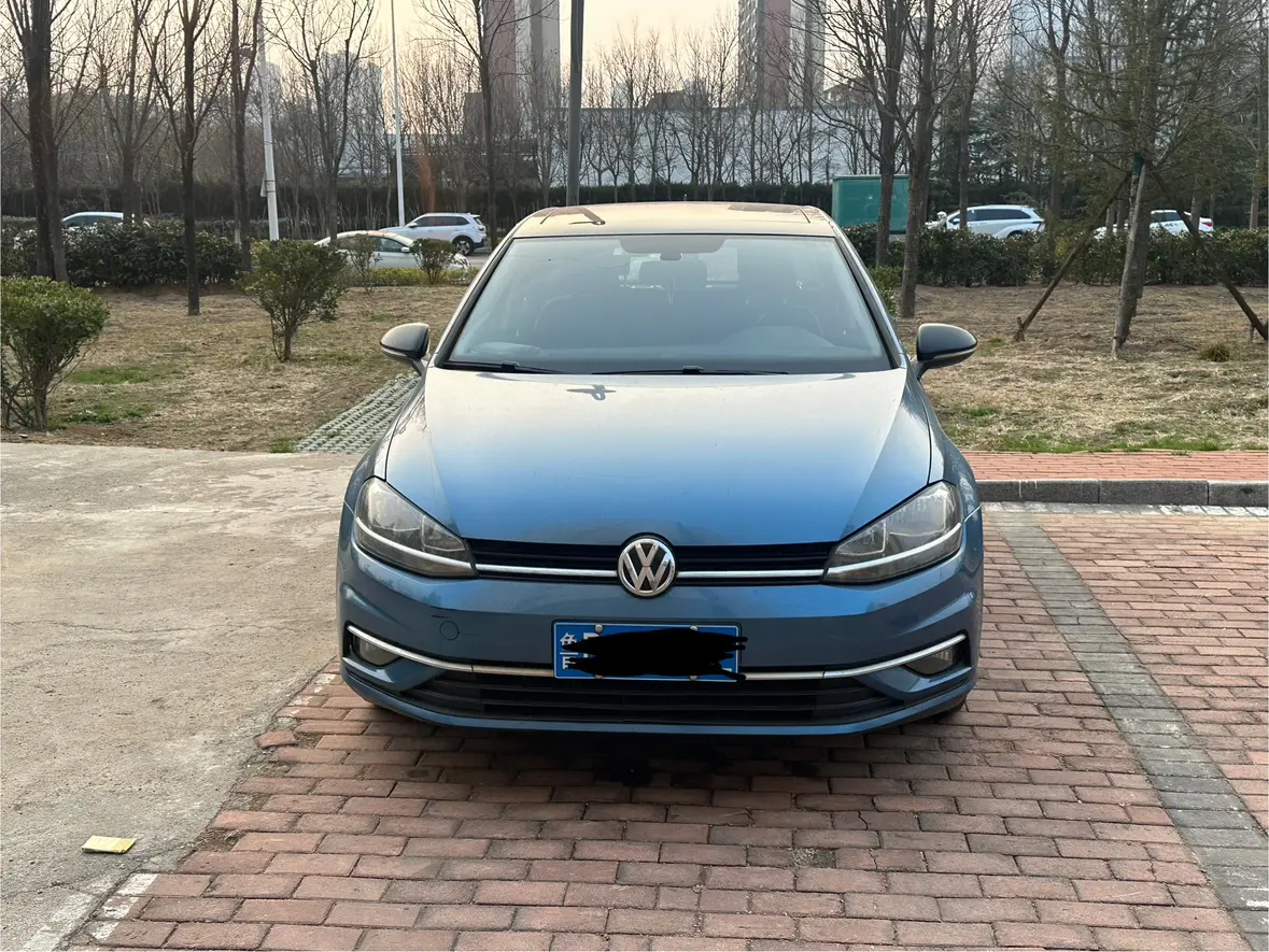 Volkswagen Golf  из Китая