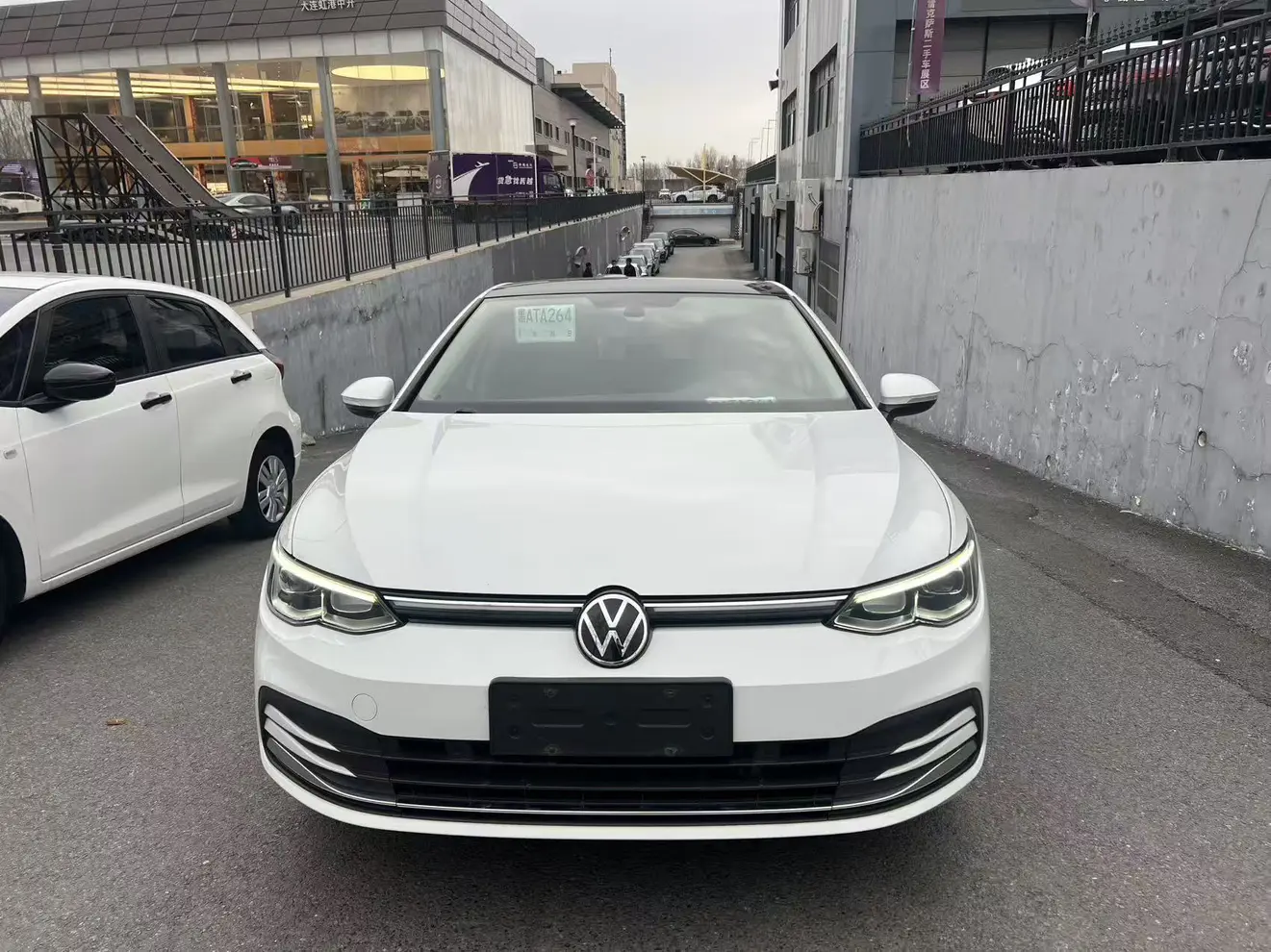 Volkswagen Golf  из Китая