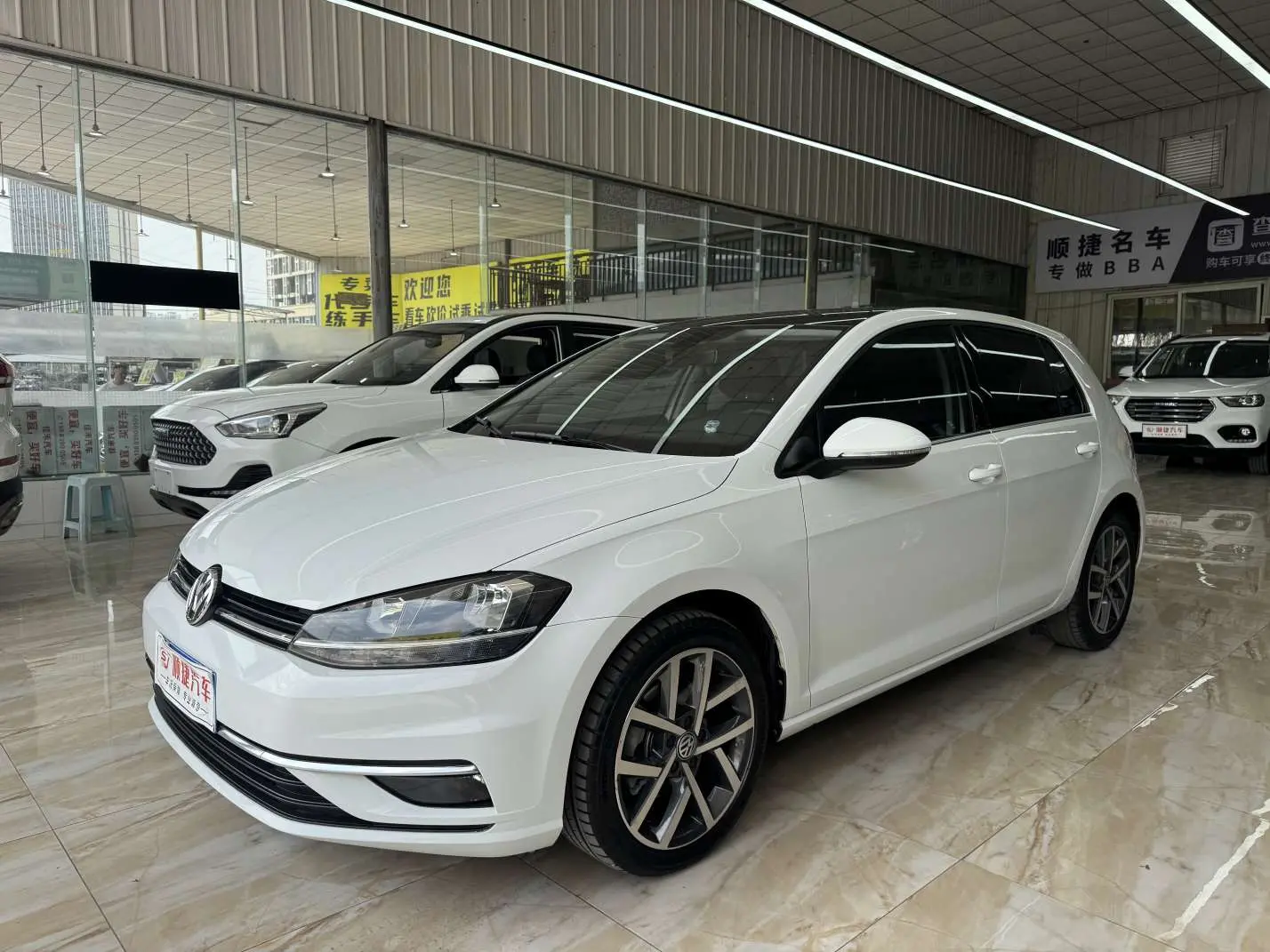 Volkswagen Golf  из Китая