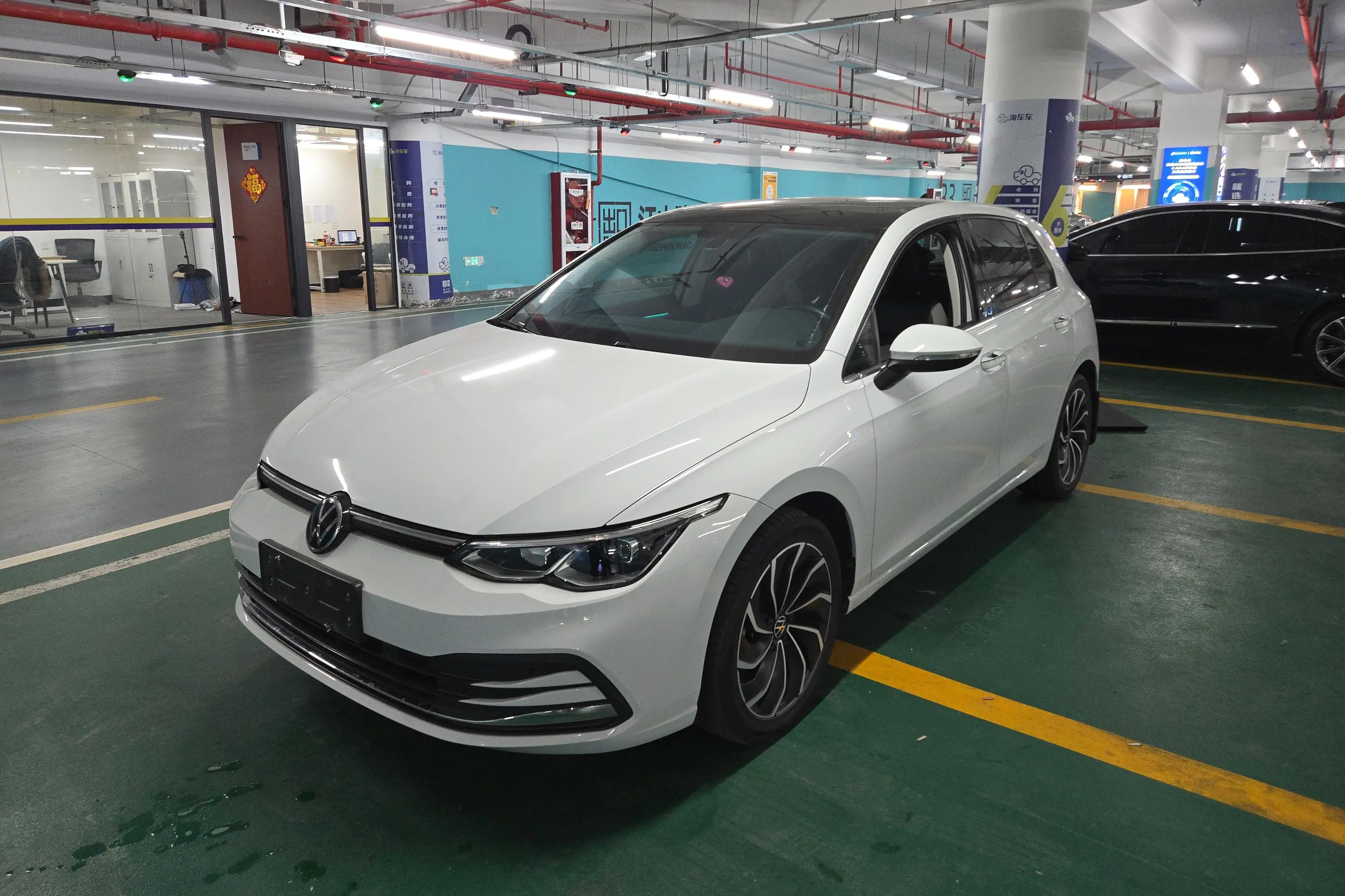 Volkswagen Golf  из Китая