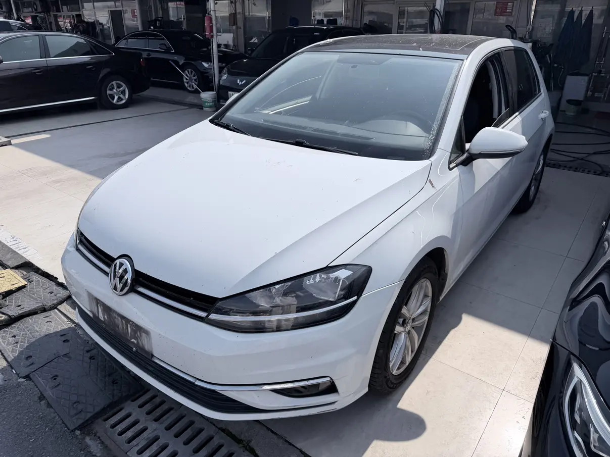 Volkswagen Golf  из Китая