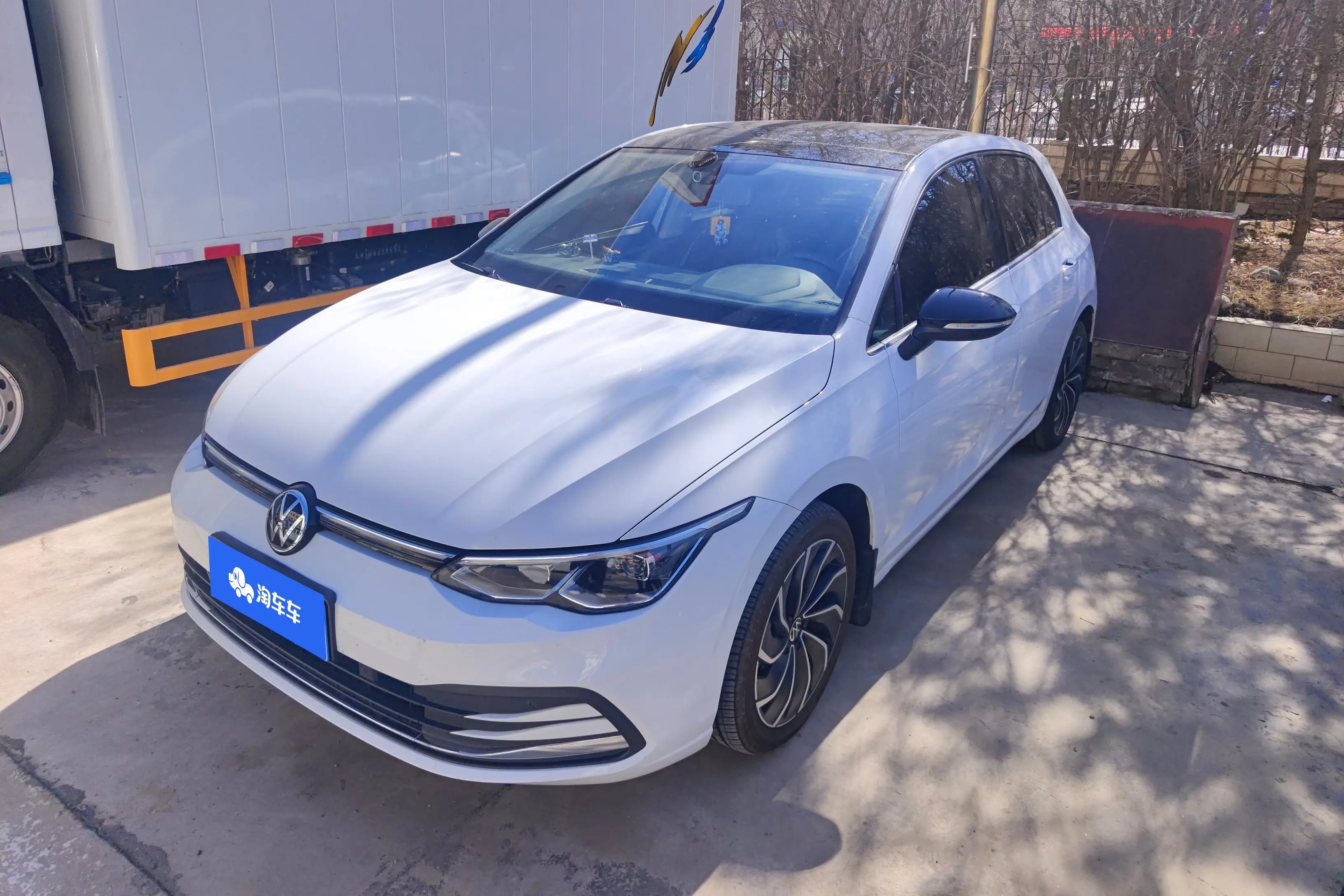 Volkswagen Golf  из Китая