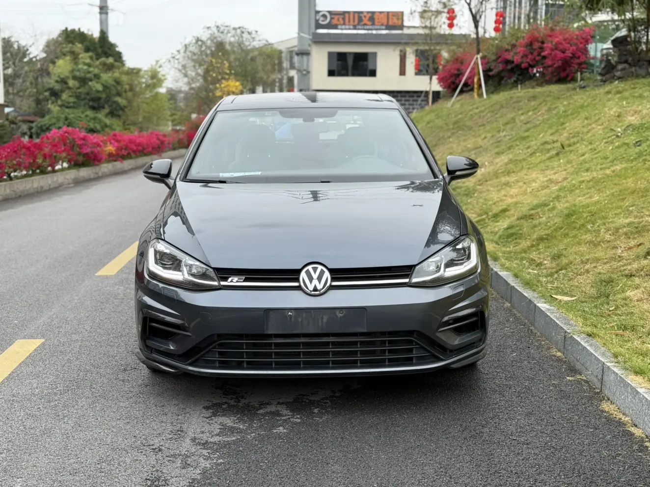 Volkswagen Golf  из Китая