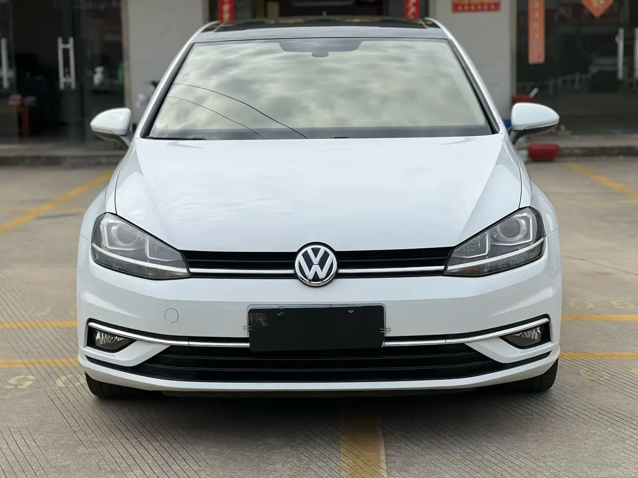 Volkswagen Golf  из Китая